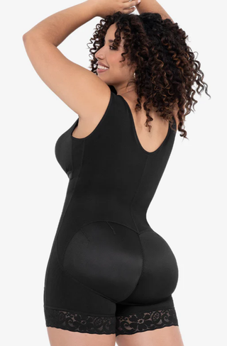 Ref. 019 -FQ102 Faja Corta con Brasier Levanta Cola Postquirúrgica - Fajas Colombianas
